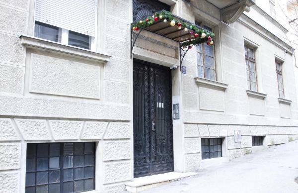 Crown Apartment With Garden View ベオグラード エクステリア 写真